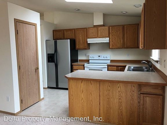 2nd image of 10525 57th Dr NE