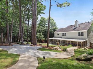 2853 Tynewick Dr NE, Roswell, GA 30075