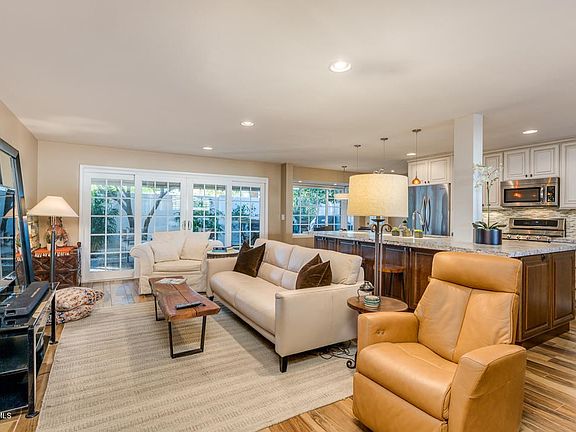 OVER 2000 SQUARE FEET!