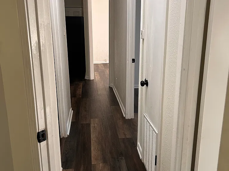1407 Cardinal St — Photo 5