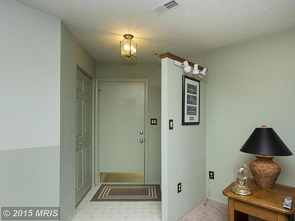 2nd image of 87 Jumpers Cir #225