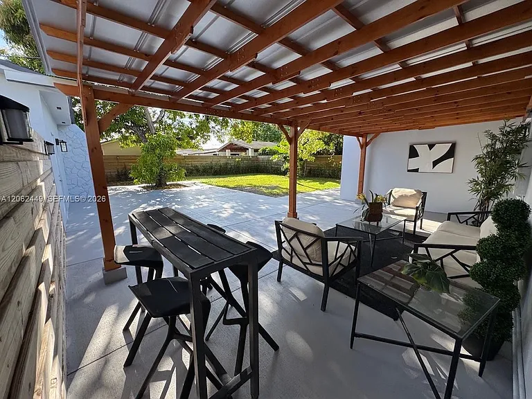 5430 SW 99th Ave — Photo 20