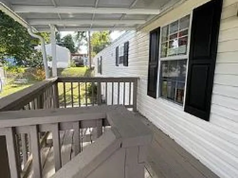 3709 Hampton Ln — Photo 2
