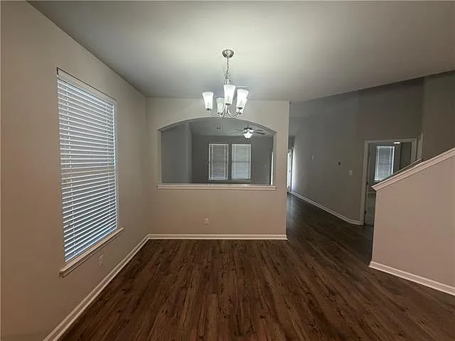220 E Lake Dr — Photo 6