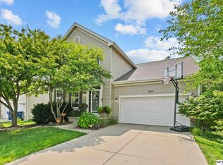 3814 S 189th St, Omaha, NE 68130