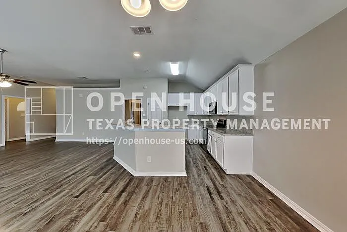 408 Jeffdale Dr — Photo 7