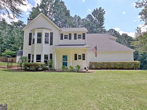 3rd image of 1359 Fischer Rd