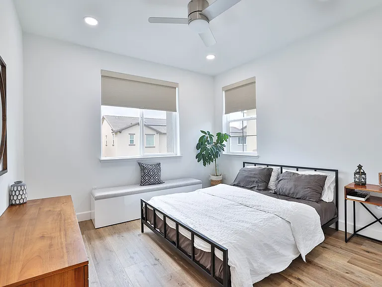 2887 Penrose Ln — Photo 24