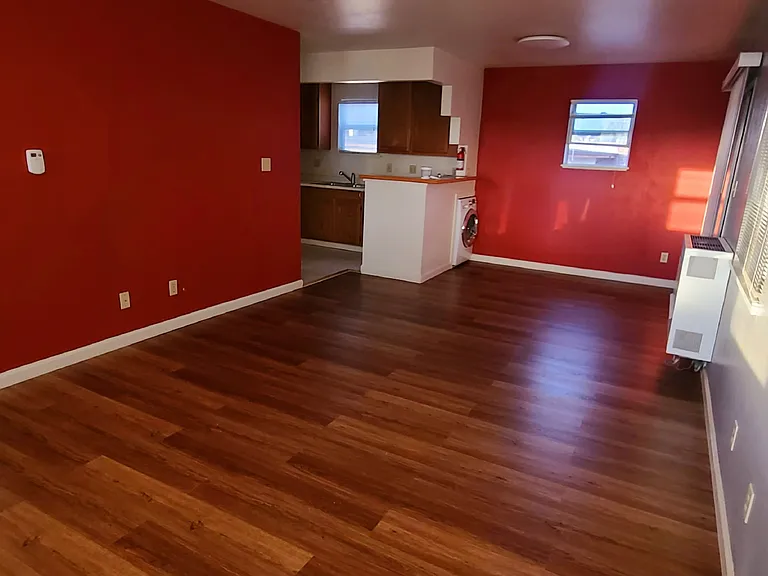 3240 Belmont Ave #B — Photo 4