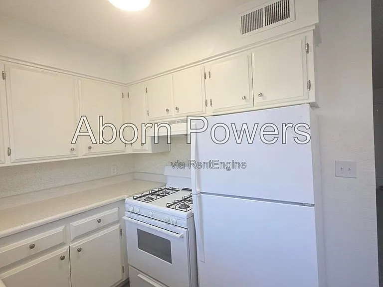 1235 Williams Way #13 — Photo 6