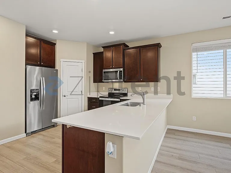7105 NE 154th Ave — Photo 12
