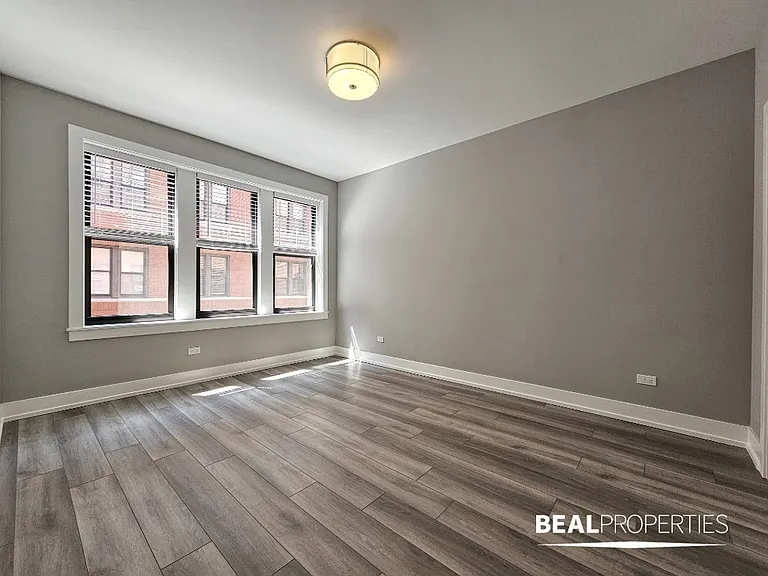 3943.5 N Janssen Ave #W3 — Photo 12
