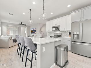 1677 E BRIDGEPORT Parkway, Gilbert, AZ 85295