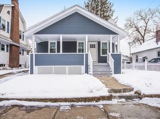 21 Old Point St, Springfield, MA 01109