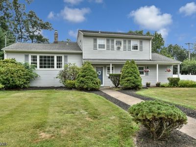 32 Braemar Dr, Wayne, NJ, 07470