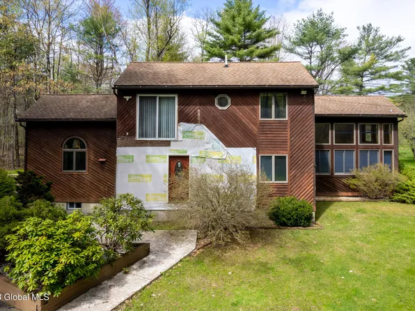 191 Partyka Drive, Broadalbin, NY 12025