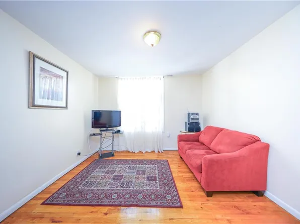 6915 14th Avenue image 4 of 30