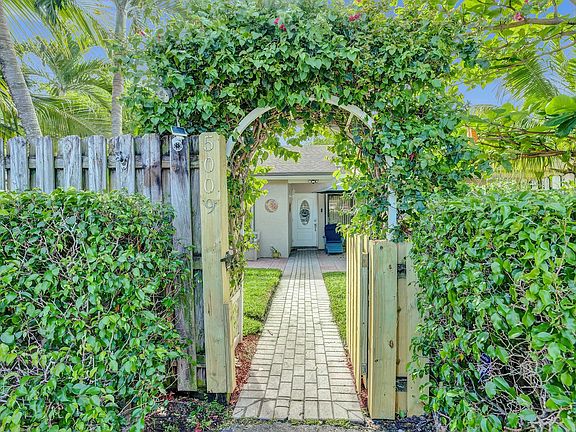 5th image of 5009 E Lakes Drive #5009