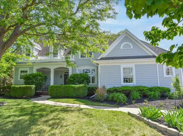 2270 Vincent DRIVE, Brookfield, WI 53045