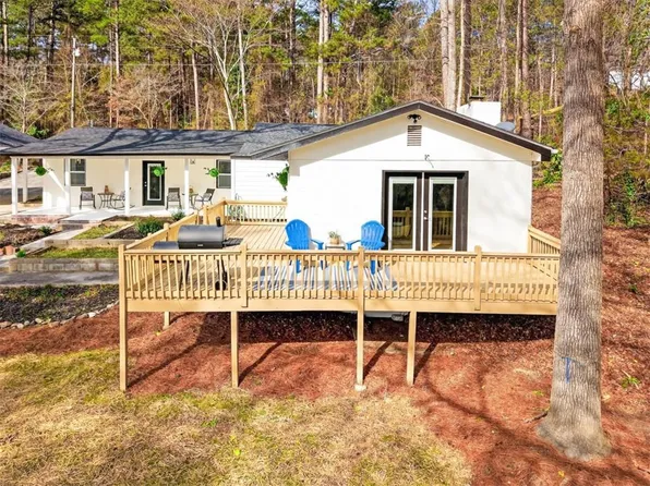 2439 Lakeshore Dr NE, Conyers, GA 30012