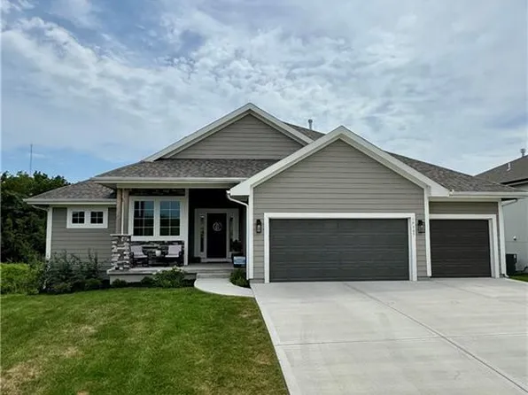 19367 W 114th Ter, Olathe, KS 66061