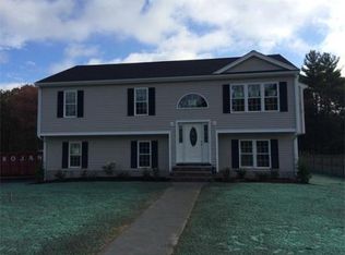 77 East St, Abington, MA 02351