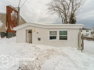 33 Pemberton St, Revere, MA 02151