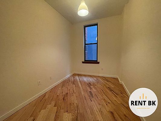 4th image of 381 Metropolitan Ave #3AA