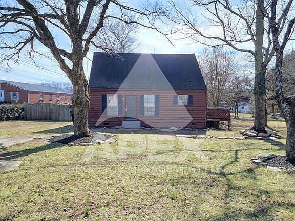 3rd image of 2028 Woodrow Dr