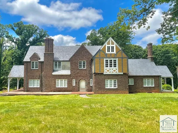 930 Mulberry Rd, Martinsville, VA 24112