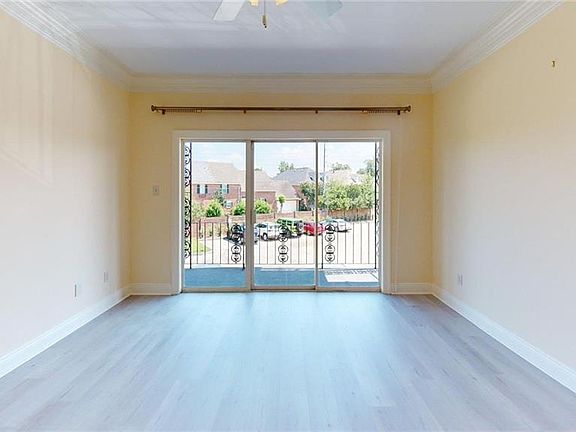 4th image of 501 Rue Street Peter #206