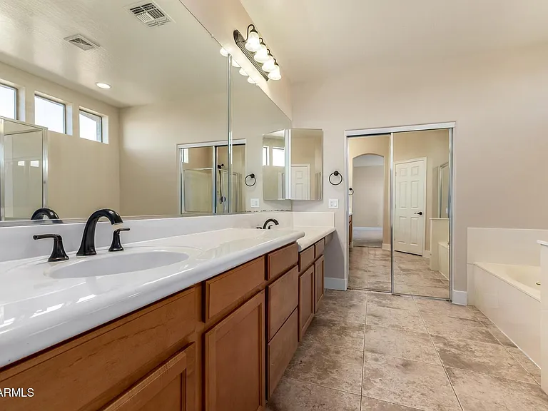 10625 E Knowles Ave — Photo 19