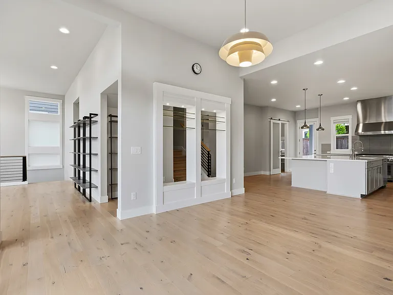 539 Viewcrest Dr NW — Photo 16