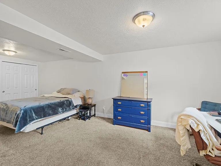 2352 N Circle Dr #B — Photo 13