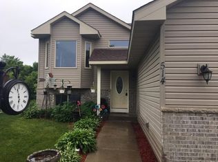 514 Park Brook Rd NW, Isanti, MN 55040