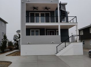 32 Meadow View Ln, Avalon, NJ 08202