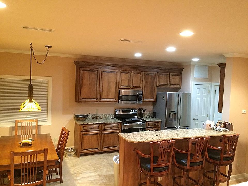 2nd image of 170 Old Hotel Dr #14