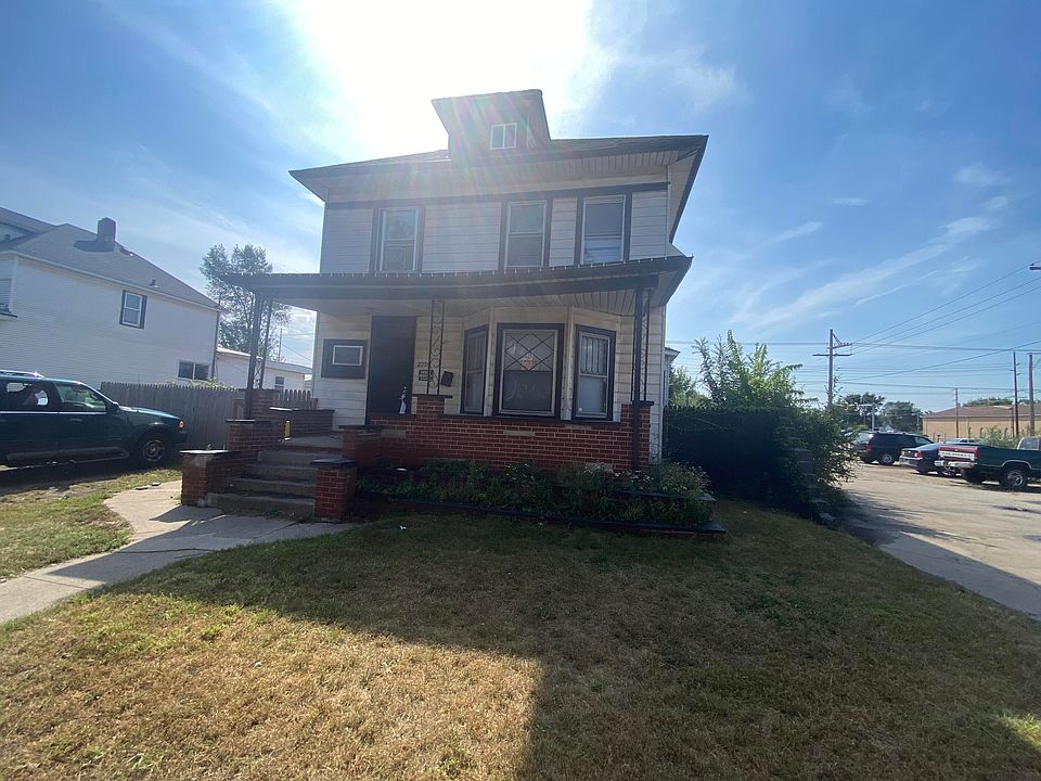1st image of 2259 W 10th Pl
