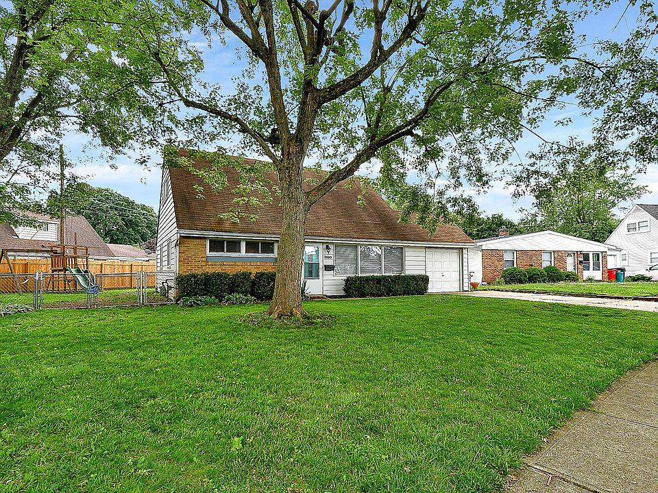 1st image of 2899 Dennis Ln