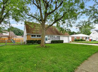 2899 Dennis Ln, Grove City, OH 43123