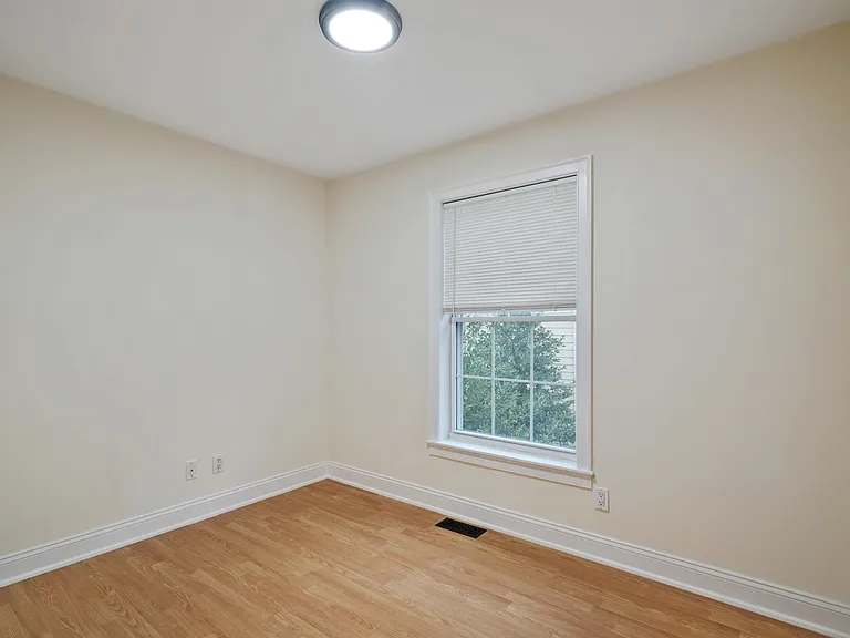 48 Central Ave — Photo 10