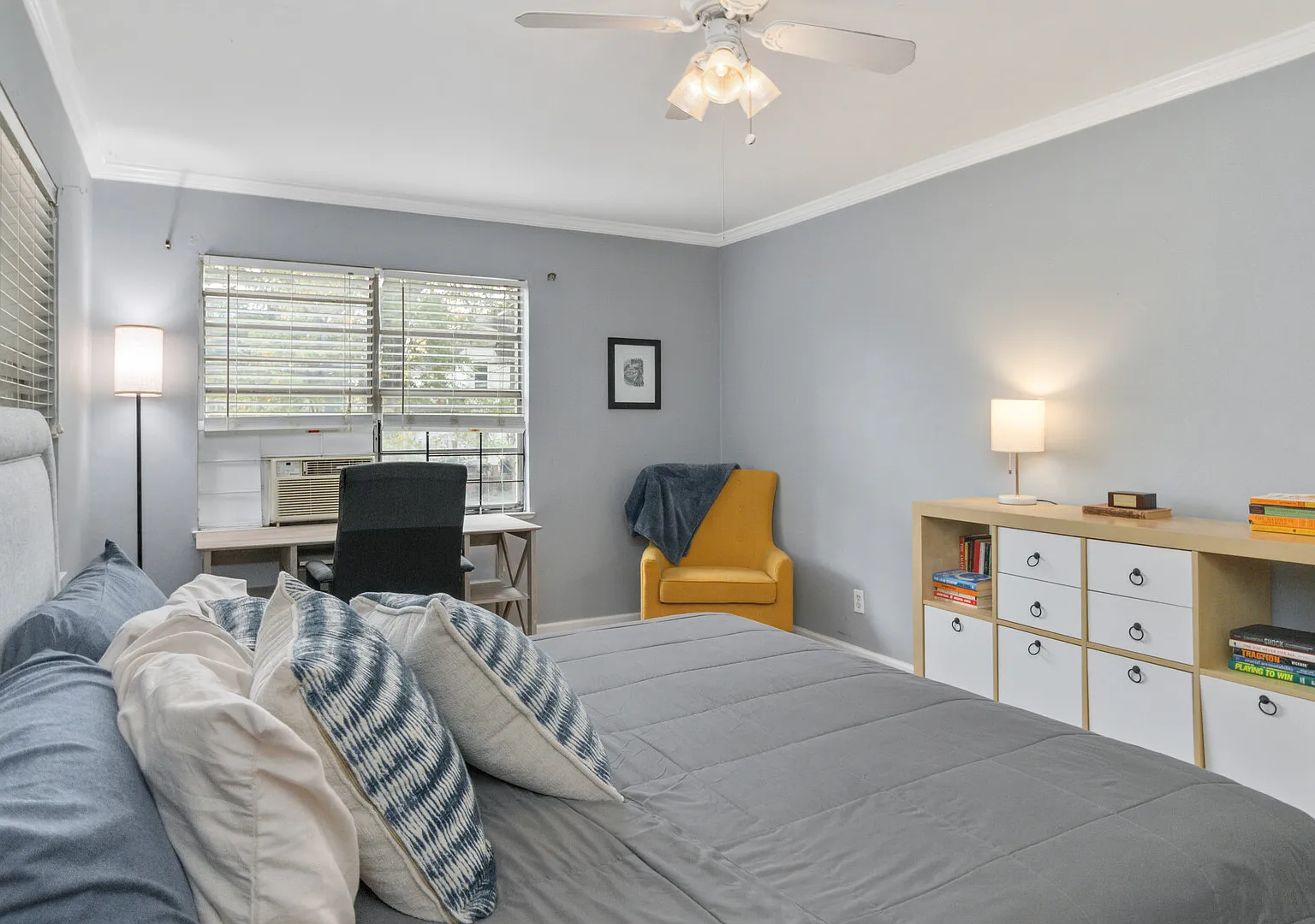 Midtown Condo, Parking Included, In-Unit Washer Dryer, King Bedroom — Photo 3