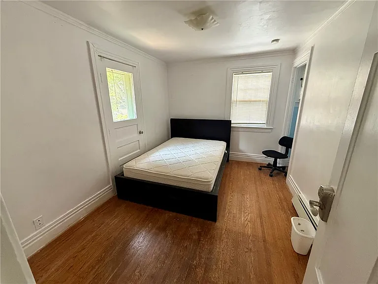 29 Highland Ave — Photo 5