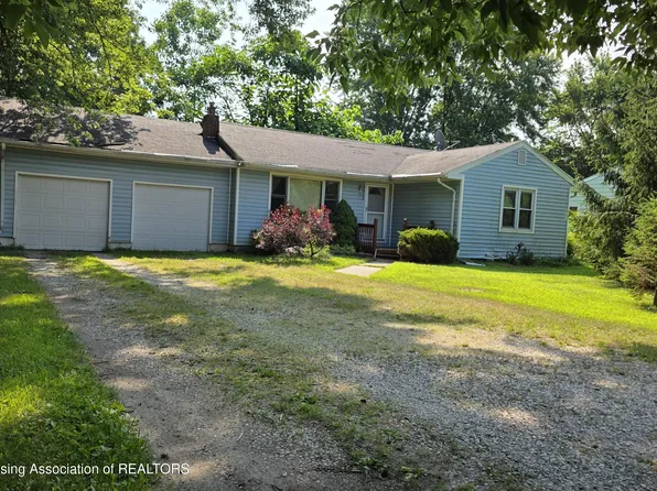 5588 Marsh Rd, Haslett, MI 48840