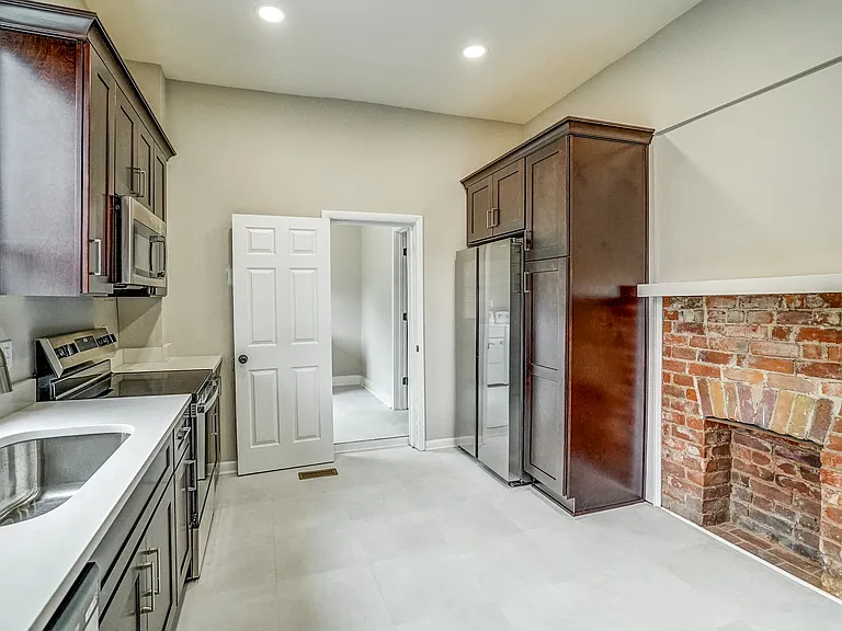 5 N Colonial Ave #1 — Photo 5