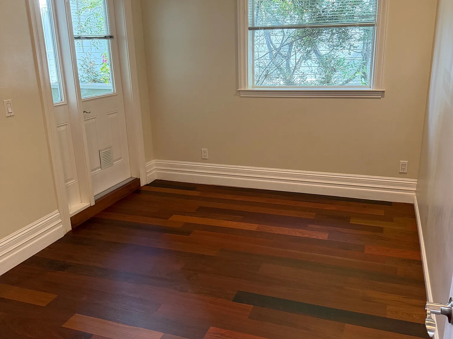 4 bed, 1400 sqft, $8,000 — Photo 3