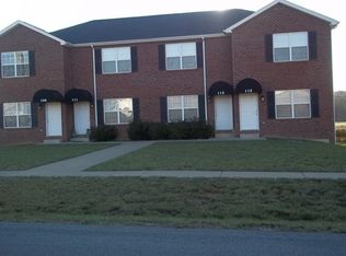 111 Bluebell Cir, Radcliff, KY 40160