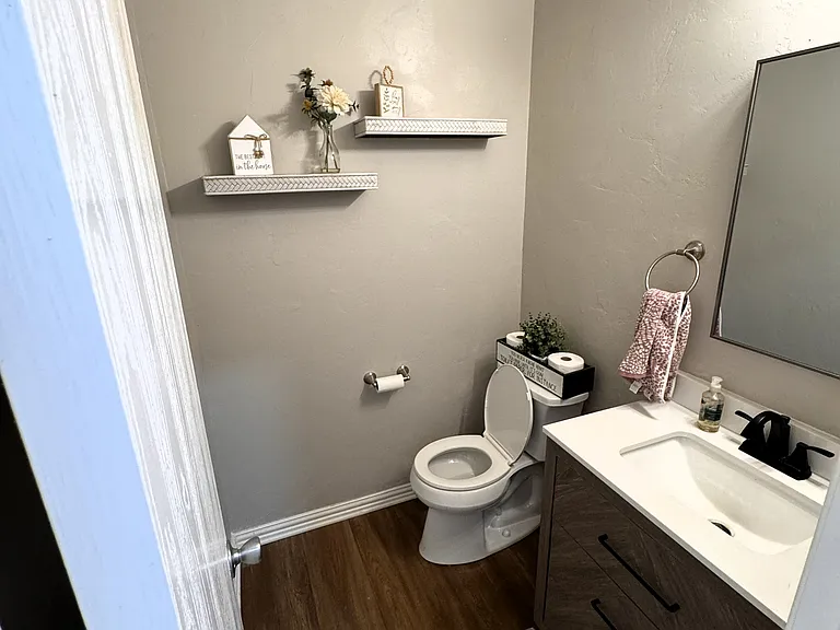 Powder room