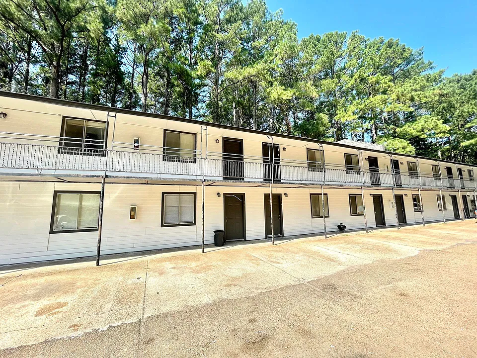 219 Harrell St #2