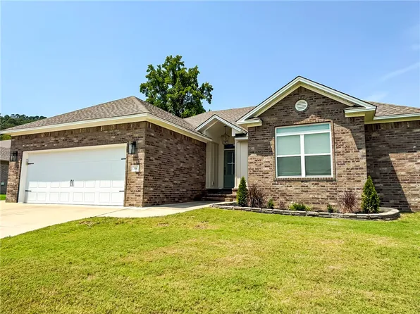 316 Promenade Cir, Russellville, AR 72801